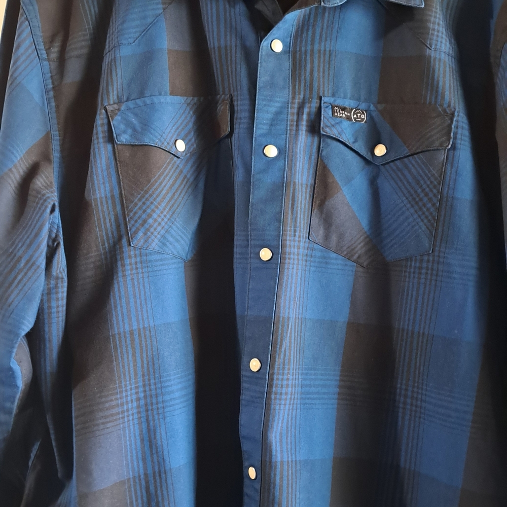 Wrangler Black and Blue Plaid Casual Shirt